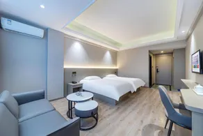 Elan Boutique Hotel - Image 4