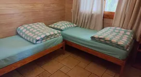 אוויר ואווירה - בקתות מקסימות עם ג'קוזי פרטי ונוף ישיר לכנרת - Image 2