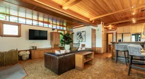Stunning Victorian Home 6th Ave unbeatable area - Image 4