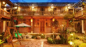 Tourist Courtyard Hotel - Image 2
