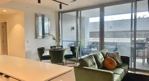 Little Lane Apartments New, Very Chic, Comfortable, Fully Air conditioned 2 Bed K,Q & 2 Bathrooms In Heart Of Fremantle Equiped Kitchen & Laundry Large furnished balcony with BBQ 3x Smart TV Free internet 1 Free secure undercover car bay - Image 2