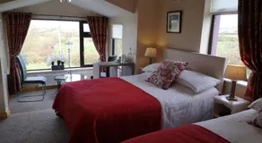Mount Edward Lodge - Image 2