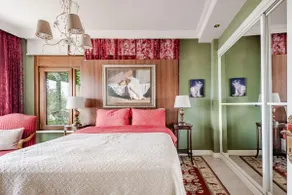 Luxury Seaside Apartment with Bosphorus View in Sarıyer - Image 2