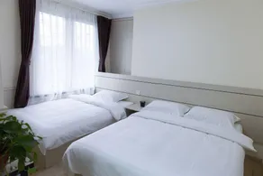 Qingdao Duo'an Selected Hotel (Taidong Pedestrian Street Branch) - Image 2