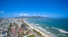 Apartment Facing The Sea - My Khe Beach Da Nang - Image 4