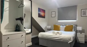Comfortable Stay - LB Ave - Image 2