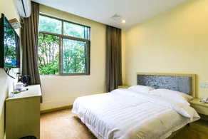 Chang Yu Hotel - Image 2