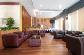 Grand Master Hotel Purwodadi - Image 2