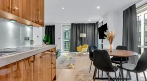 MySquare Two Bed Serviced Apt in Old Street - Image 3