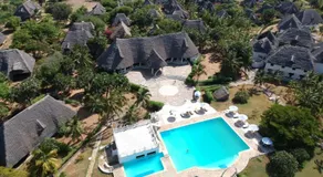 Karibuni Hotel & Villas - Image 3