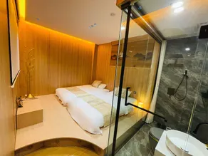 Mercure Cinema Hotel - Image 2