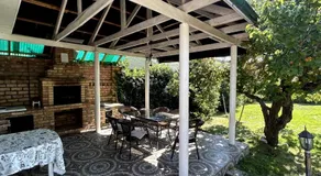 Lake house - Image 2