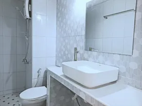 Mc Room - Image 2