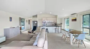 Villa Franco – Pet Friendly – Walk to the Beach - Image 3