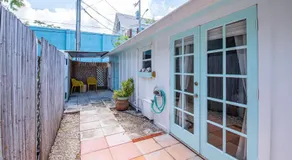 Apartment mit Pool, schnellem Internet und Garten | Mallory Square in der Nähe | Meerblick - Image 5