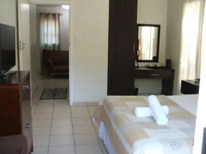 Ridgesea Guest House - Image 2