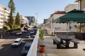 Foools Inn - Trendy Rooms available in the Heart of Sea Point! - Image 4