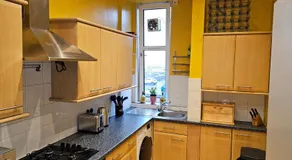 Snug - Macushla Apartment - Image 4