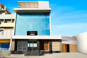 Collection O Sindhi Camp Metro Station - Image 5