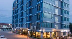 Lee Hotel - Image 2