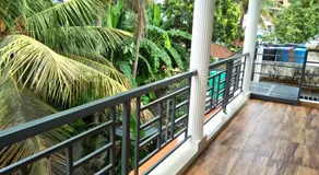 Coconut Grove - Image 3