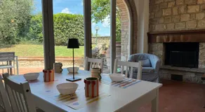 Sotto le Mura Monteriggioni - Unica casa a 50m dal Castello con Giardino e Parcheggio privato - Image 2
