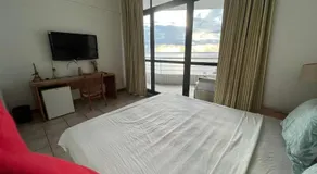 Apartamento no tropical executive hotel com varanda, 1 cama de casal e 2 camas de solteiro - Image 2