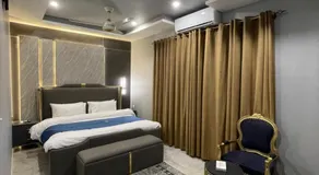 Grand Blu Hotel - Image 2
