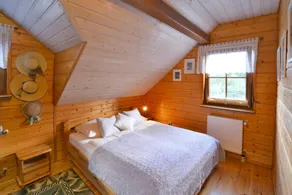 Holiday home by the lake, private garden, Oswino - Image 3
