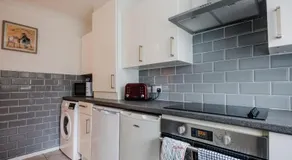 Hullidays - Hymers Apartment - Image 4