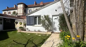 Petite maisonnette cosy et pleine de charme située à proximité du centre-ville - Image 4