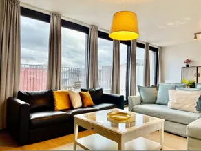 Modern 2BR Penthouse Near Diamond District by Oneluxstay - Image 3