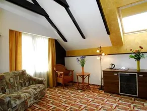 Casa Iris-Hotel & Restaurant - Image 2