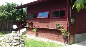Canadian House - Image 5