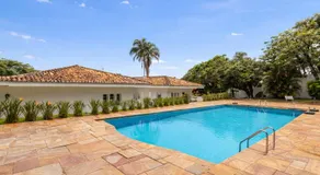 Casa Alto Padrao com Churrasqueira e Piscina - Image 5