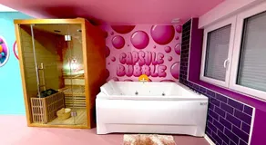 Capsule Bubble Jacuzzi Sauna Switch 2 - Image 2
