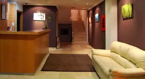 Hotel Plaza - Image 2