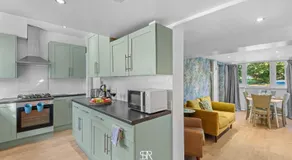 Luxury 6-BR Ensuite - Sleeps 12 - Reading Centre - Parking - Image 4
