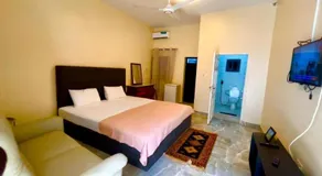 Belgam Lodge - Image 2
