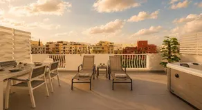 Spacious Townhouse - Private Jacuzzi -Swieqi - Image 3