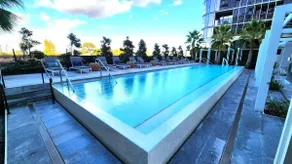 Resort-style Exec 1 Bed with study in Port Melbourne - Image 4
