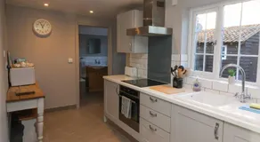 1 Bed in Benhall oc-2bg - Image 3