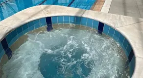 Badan Suites & Hotel - Image 4