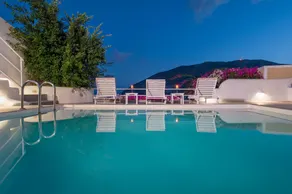 White Cave Private Villa - Image 5
