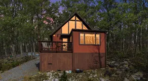Mountain chalet w hot tub & private balcony - Image 3