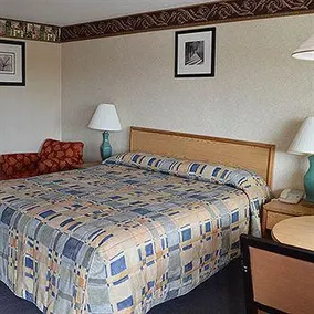 Gateway Inn Fairfield - Image 2