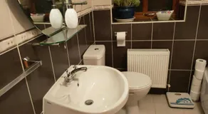 House - Image 3