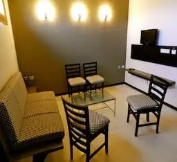 Hotel Rock Regency - Image 1
