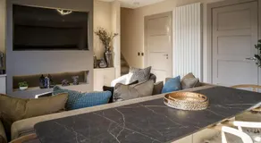 Arran Shores Luxury Shorefront Apartment 4 - Image 3