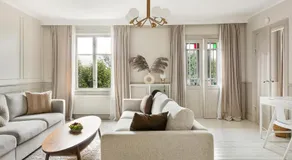 Historic apartment near the city by the water - Image 2
